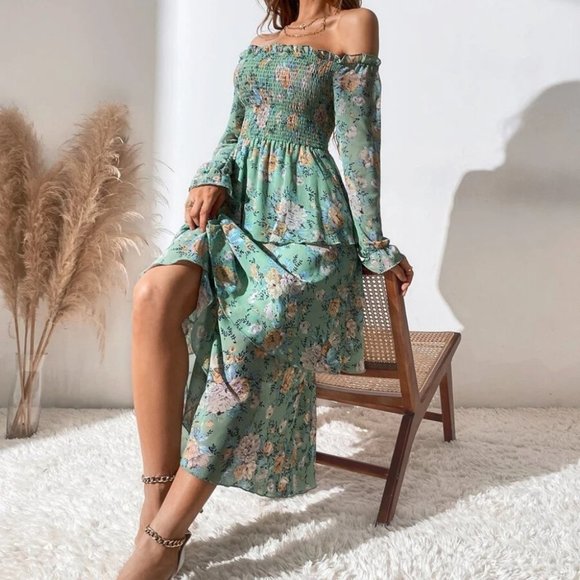 green Off The Shoulder Shirred Layered Hem Floral Printed Dress - Picture 4 of 8